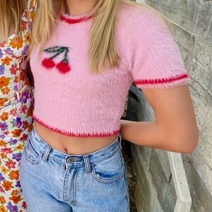 Cherry cropped sweater! 🍒